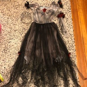 Prom Corpus Halloween Costume Girls size Medium